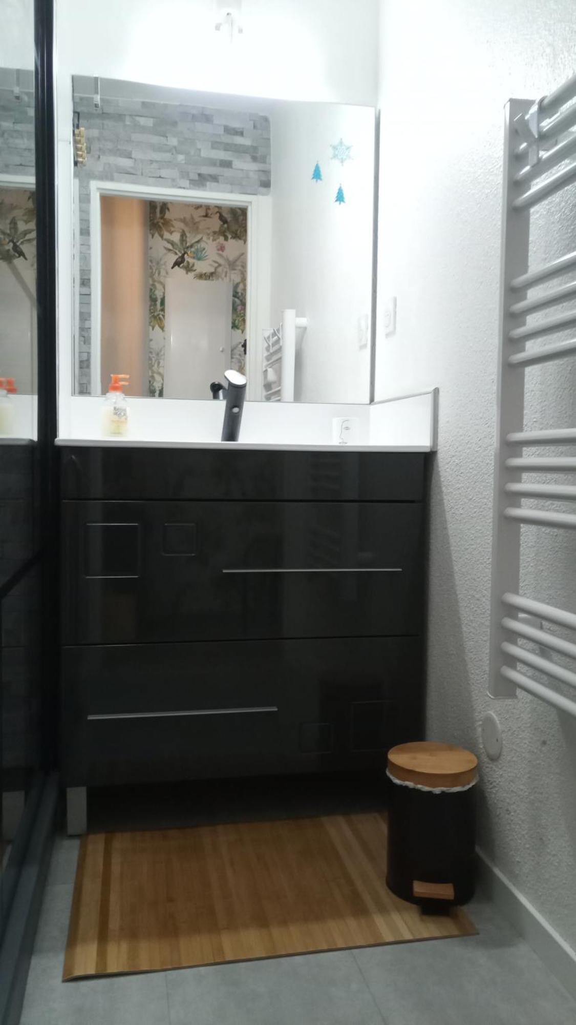 Joli T2 Tres Bien Situe, Parking Couvert Apartment *